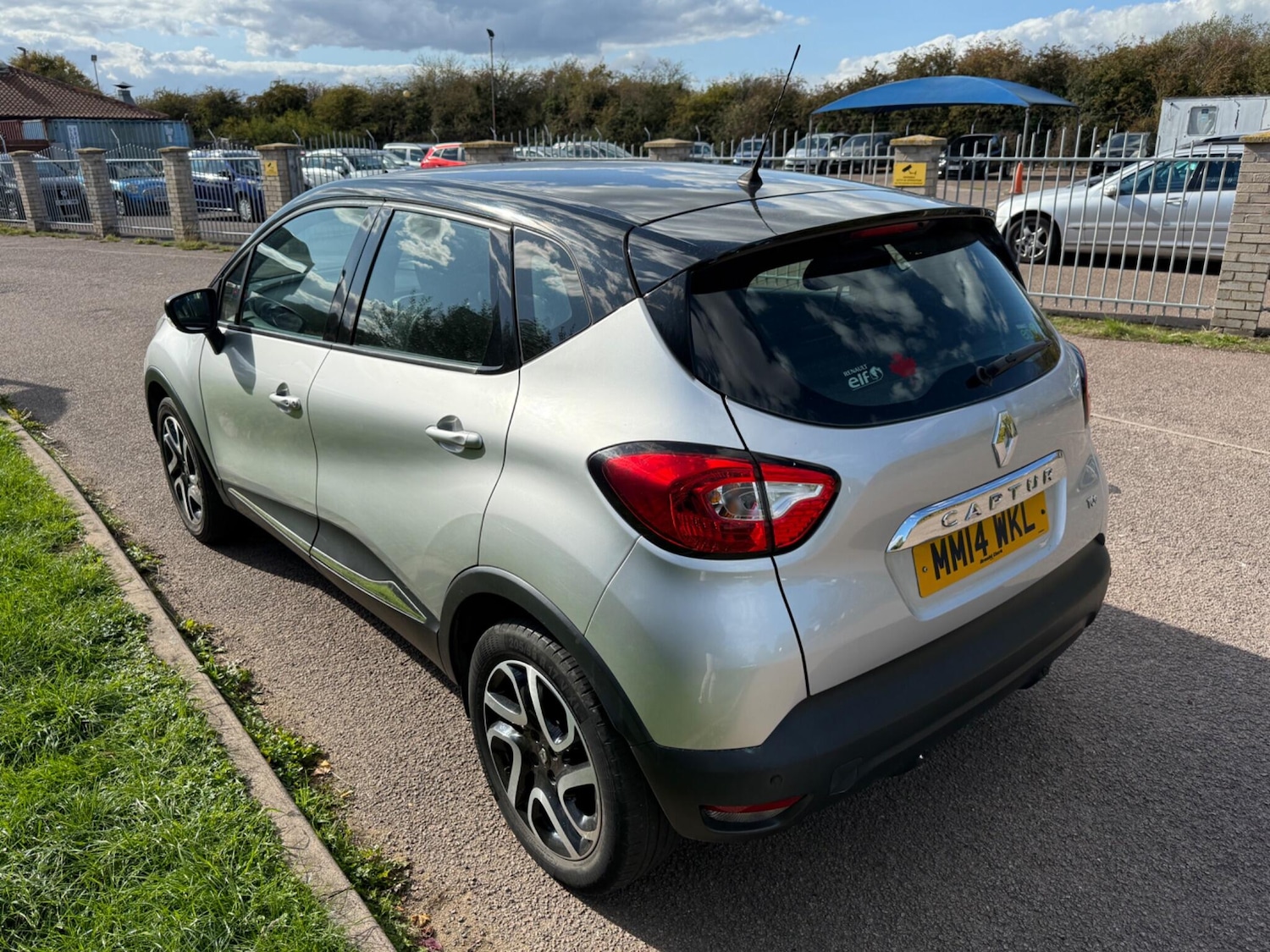 Used Renault Captur 2014 for sale - 76060045: Photo 4