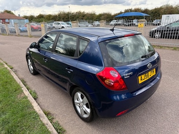 Used Kia Ceed 2008 for sale - 75904785: Photo