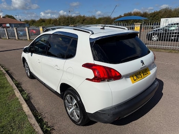 Used Peugeot 2008 2015 for sale - 75838700: Photo