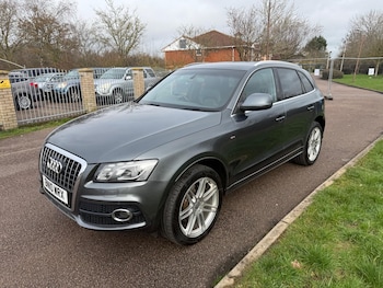 Used Audi Q5 2010 for sale - 77633147: Photo