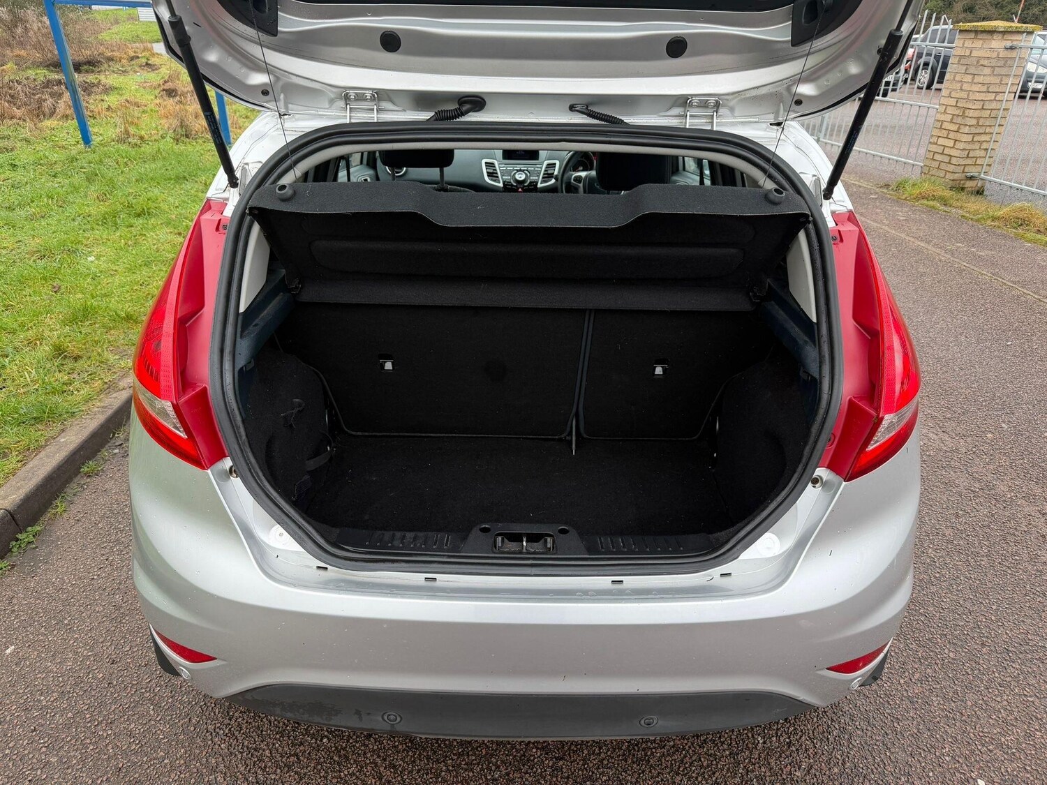 Used Ford Fiesta 2012 for sale - 77400835: Photo 18