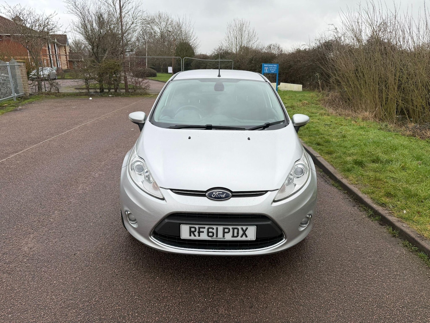 Used Ford Fiesta 2012 for sale - 77400835: Photo 2