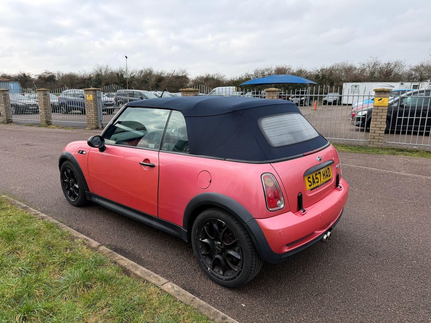 Used MINI Convertible 2008 for sale - 77376972: Photo 12