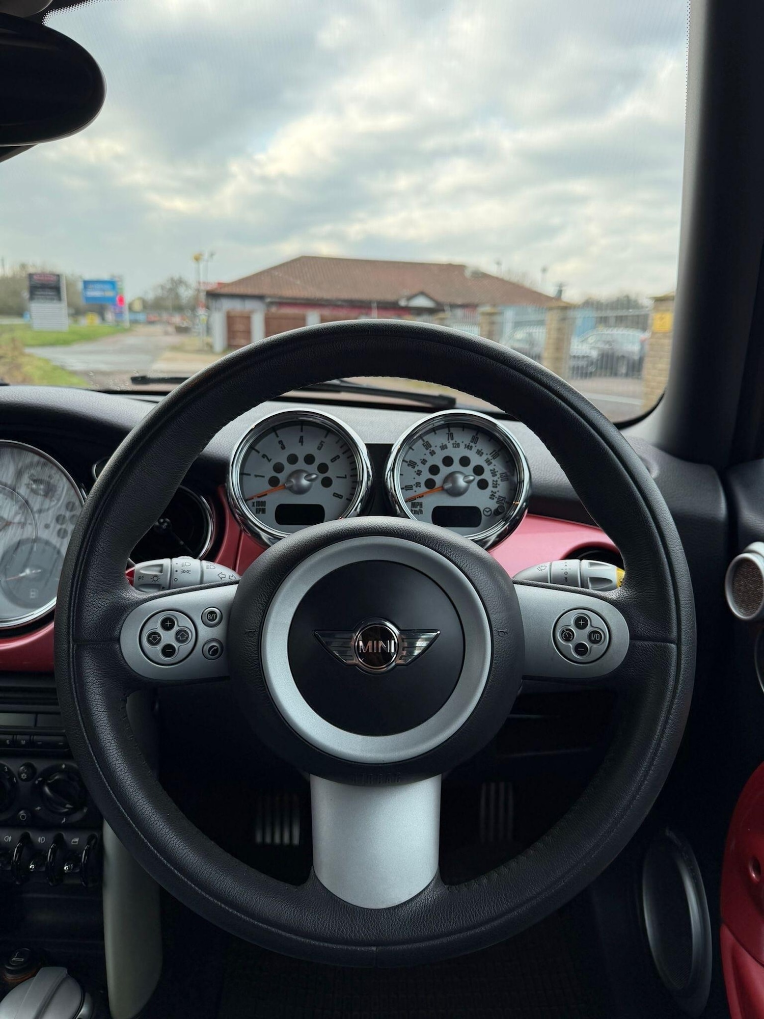 Used MINI Convertible 2008 for sale - 77376972: Photo 19