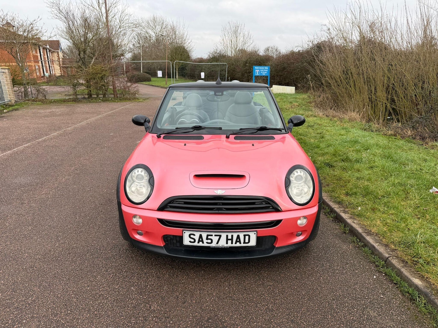 Used MINI Convertible 2008 for sale - 77376972: Photo 2
