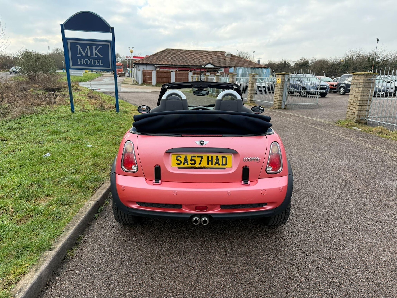 Used MINI Convertible 2008 for sale - 77376972: Photo 6