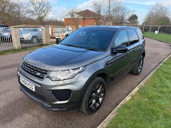 Used Land Rover Discovery Sport 2018 for sale - 77637686: Photo