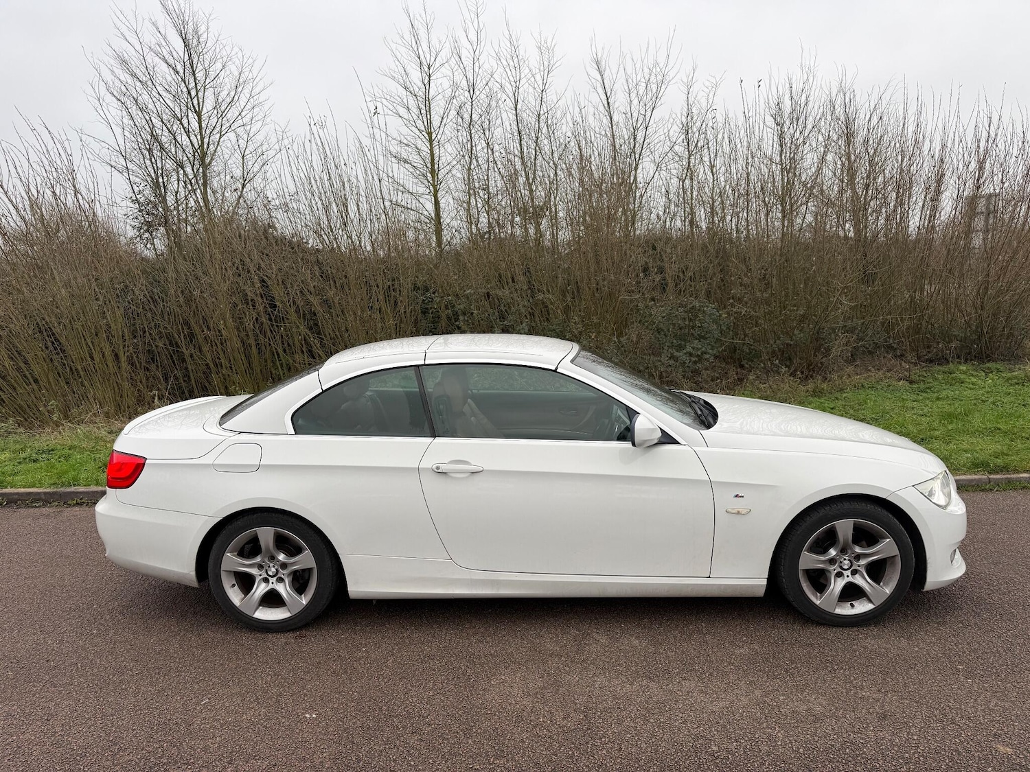 Used BMW 3 Series 2011 for sale - 77040576: Photo 12