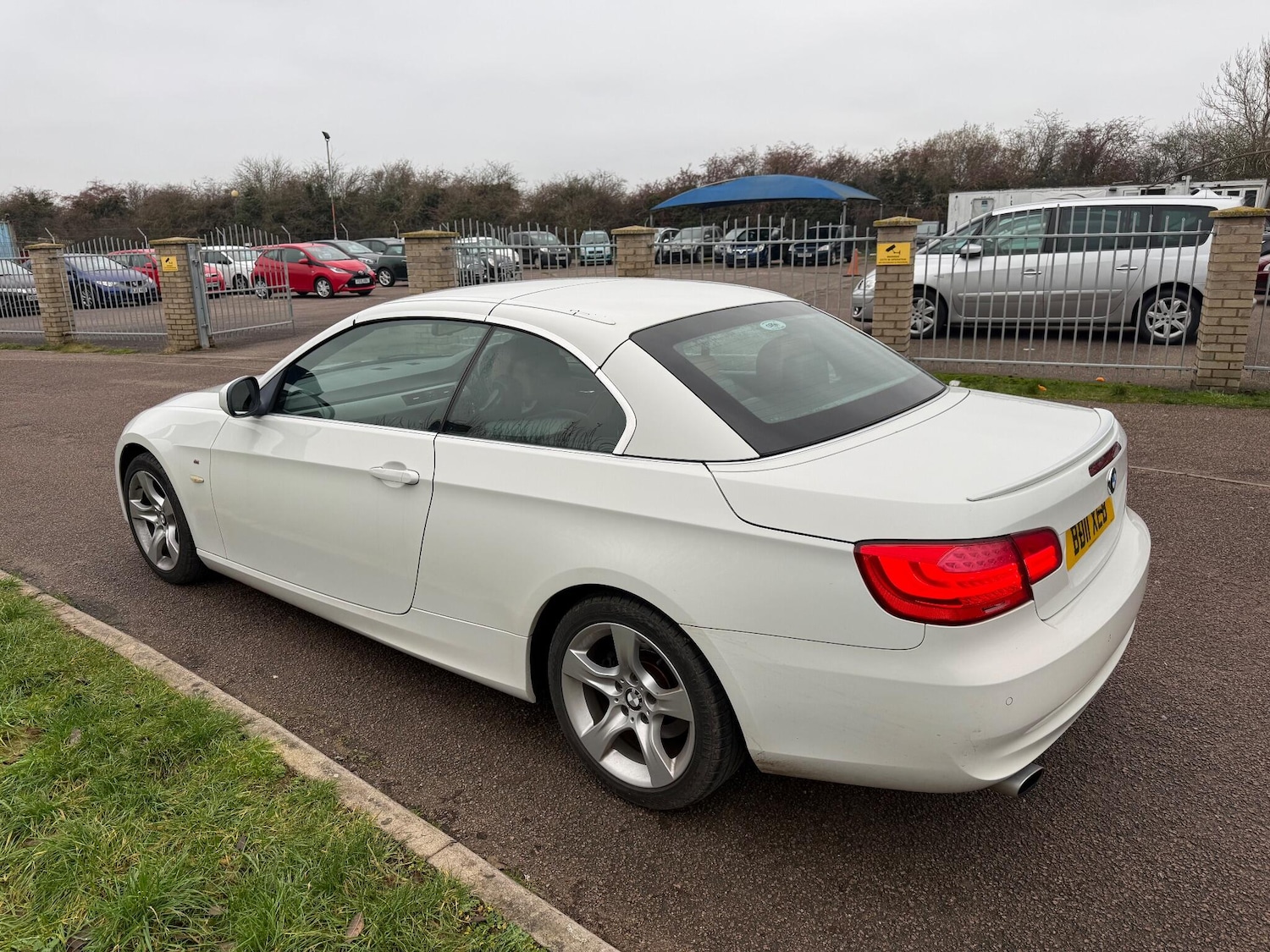 Used BMW 3 Series 2011 for sale - 77040576: Photo 13