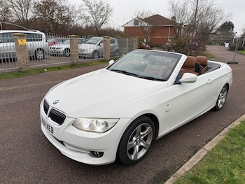Used BMW 3 Series 2011 for sale - 77040576: Photo