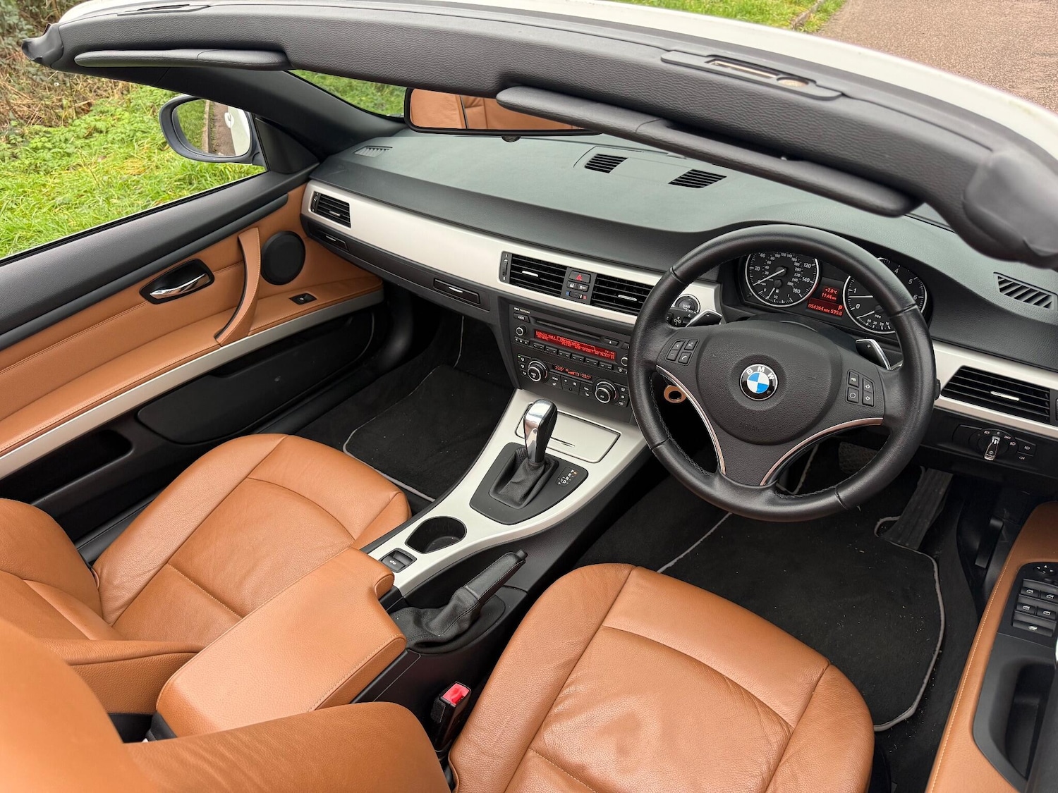 Used BMW 3 Series 2011 for sale - 77040576: Photo 8