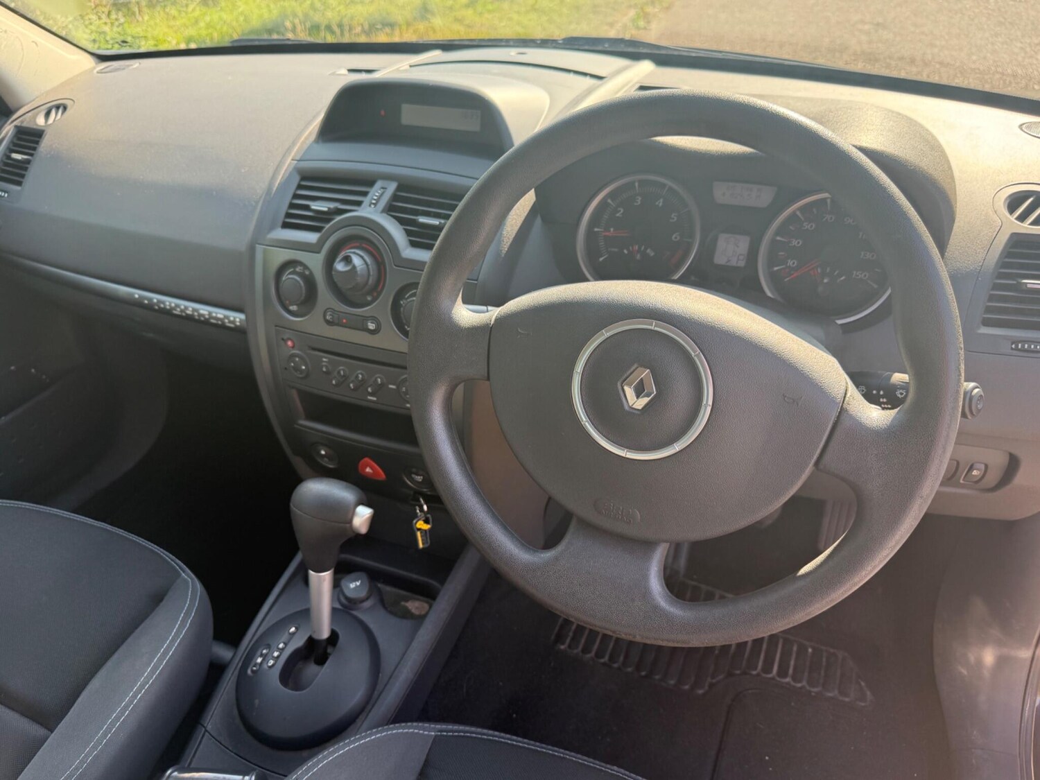 Used Renault Megane 2008 for sale - 76283639: Photo 11
