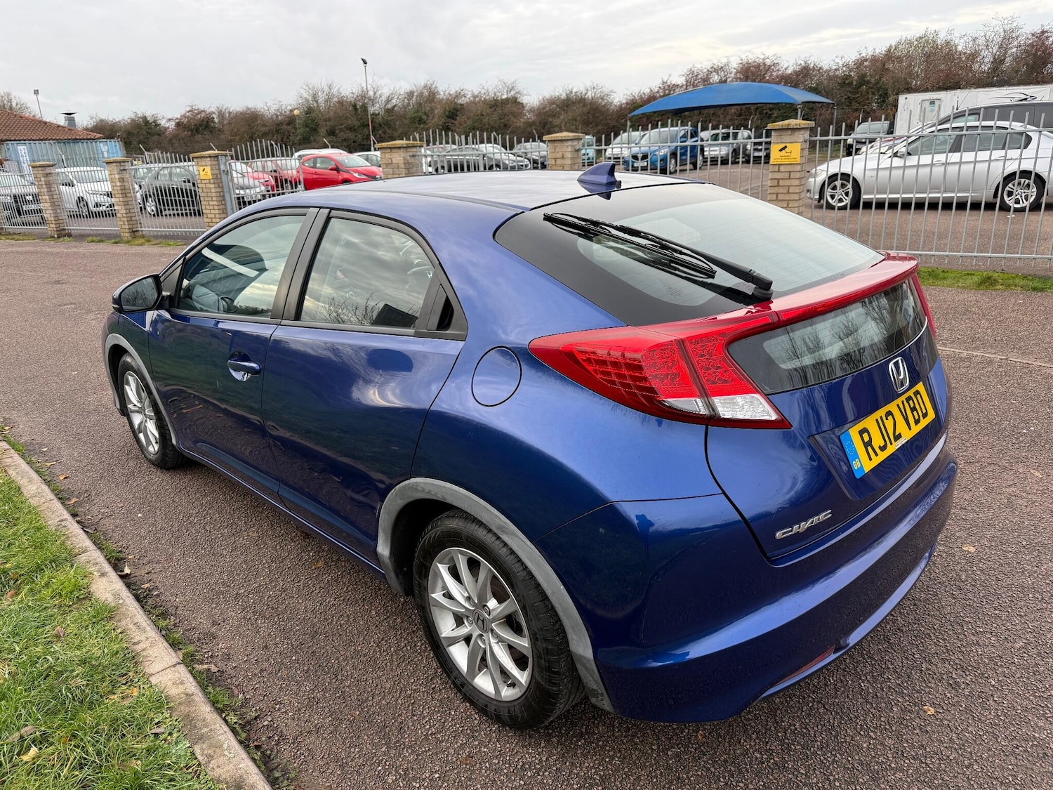 Used Honda Civic 2012 for sale - 76886772: Photo 4