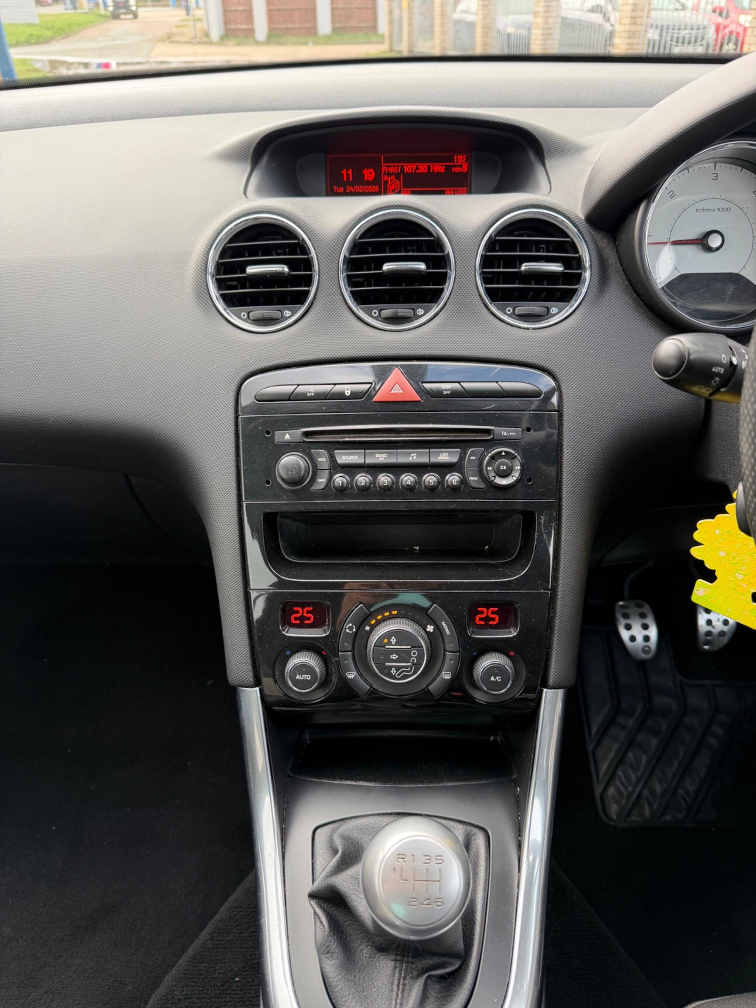 Used Peugeot 308 2010 for sale - 77671921: Photo 21