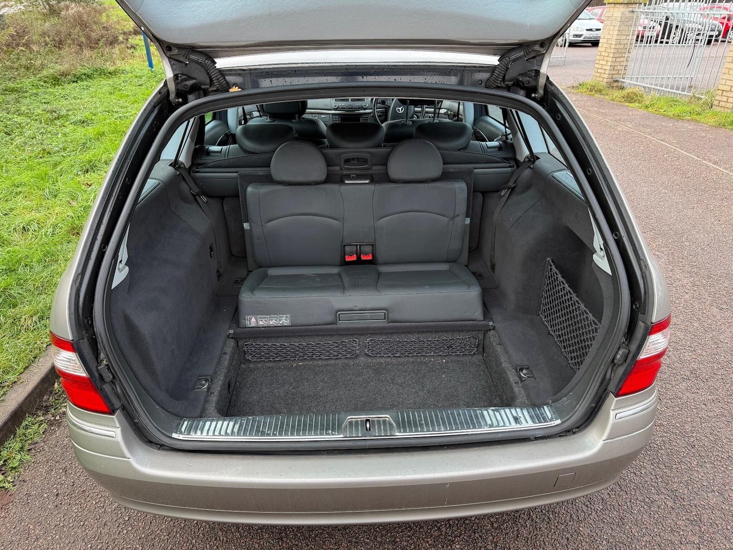 Used Mercedes-Benz E Class for sale - 76728369: Photo 15