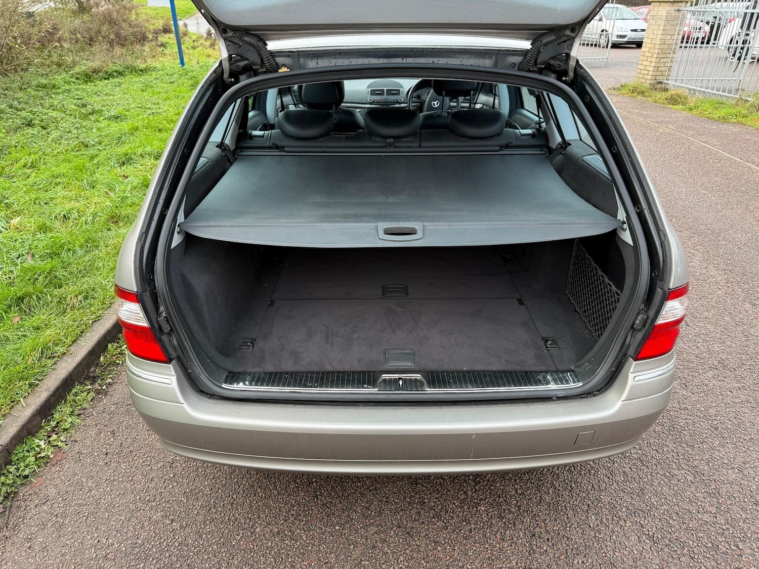 Used Mercedes-Benz E Class for sale - 76728369: Photo 17