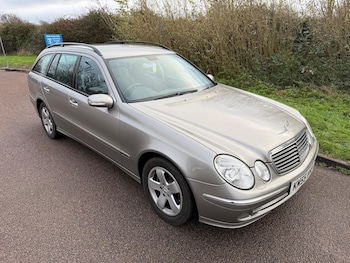 Used Mercedes-Benz E Class 2005 for sale - 76728369: Photo