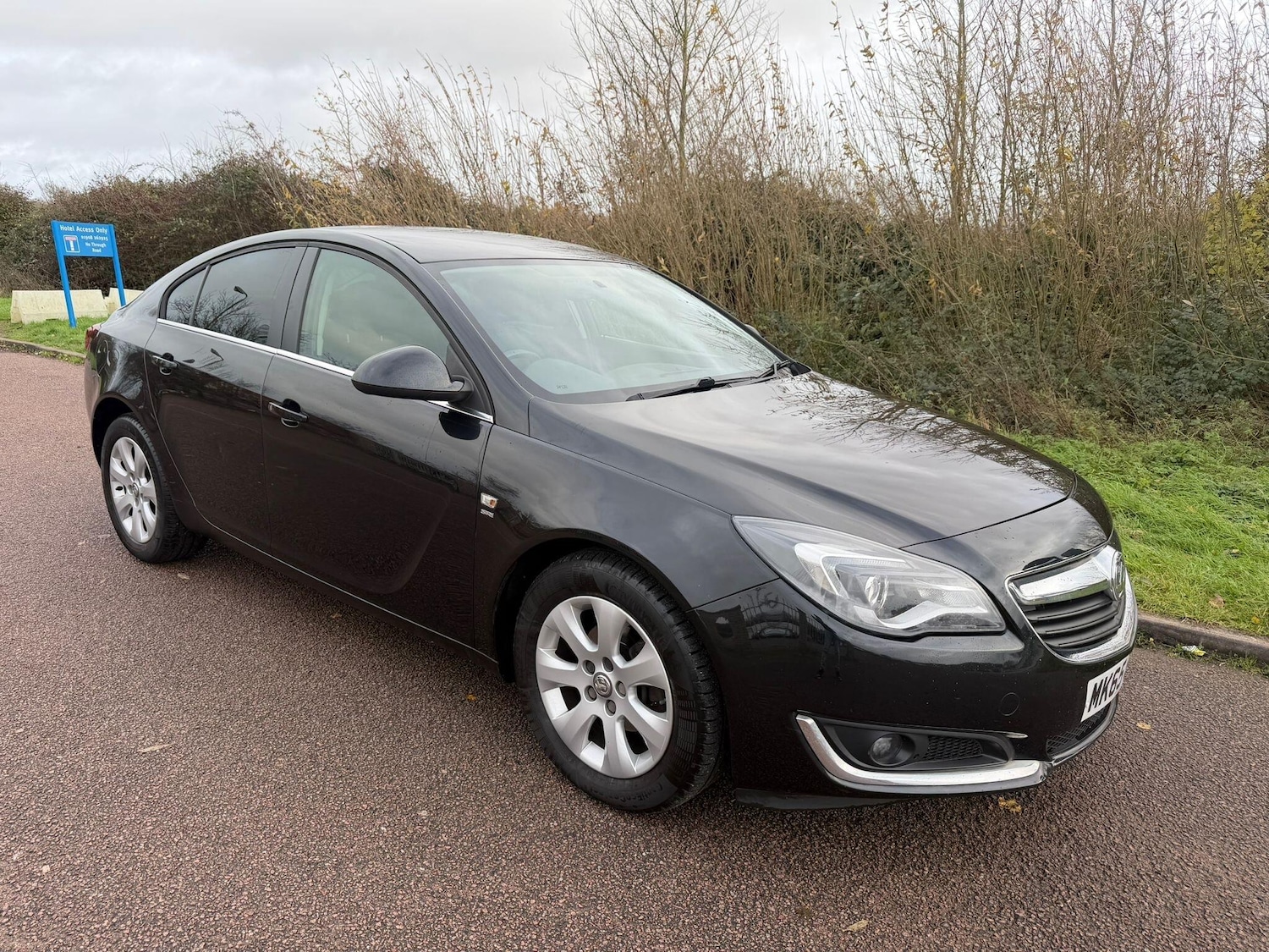 Used Vauxhall Insignia 2015 for sale - 76850192: Photo 1