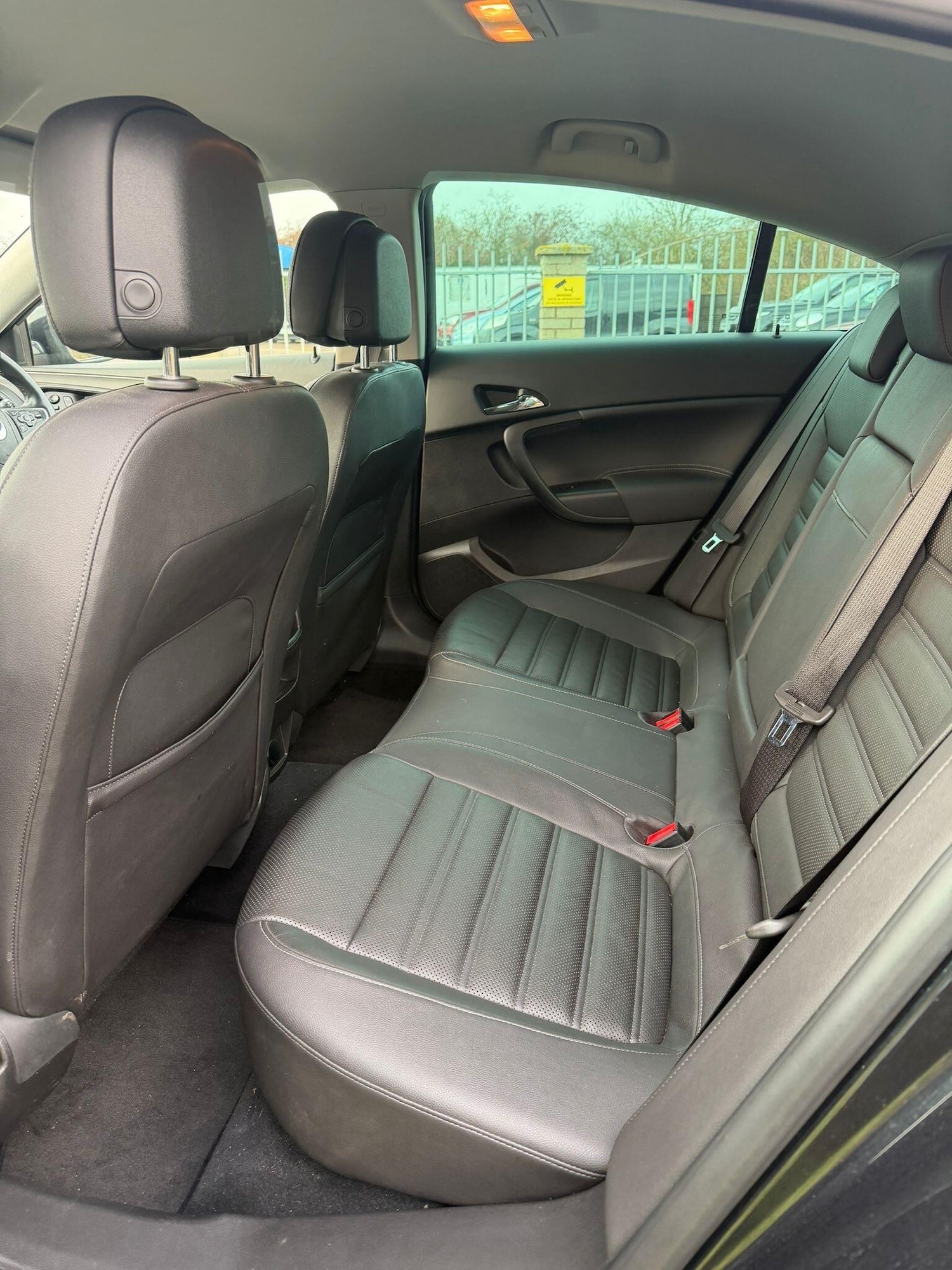 Used Vauxhall Insignia 2015 for sale - 76850192: Photo 16