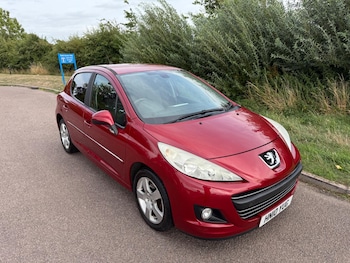 2010 (10) - 1.6 HDi 112 Sport 5dr
