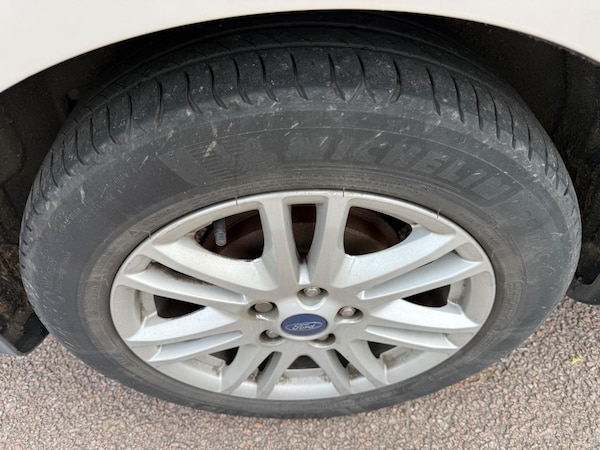 Used Ford Focus 2013 for sale - 76094209: Photo 16