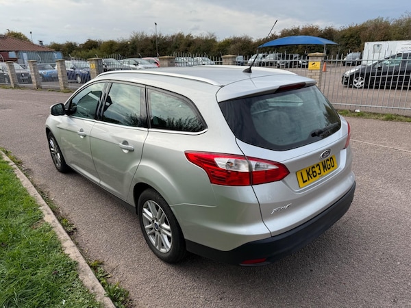 Used Ford Focus 2013 for sale - 76094209: Photo 4
