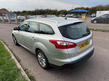 Used Ford Focus 2013 for sale - 76094209: Photo 4