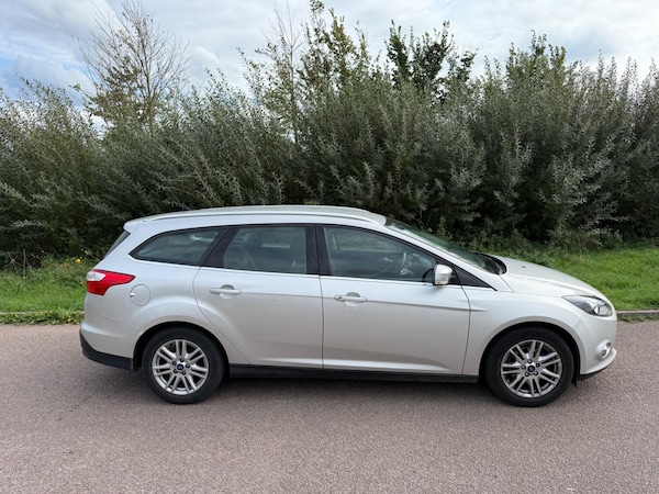 Used Ford Focus 2013 for sale - 76094209: Photo 7