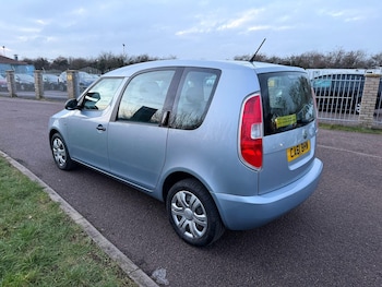 Used Skoda Roomster 2011 for sale - 77377197: Photo