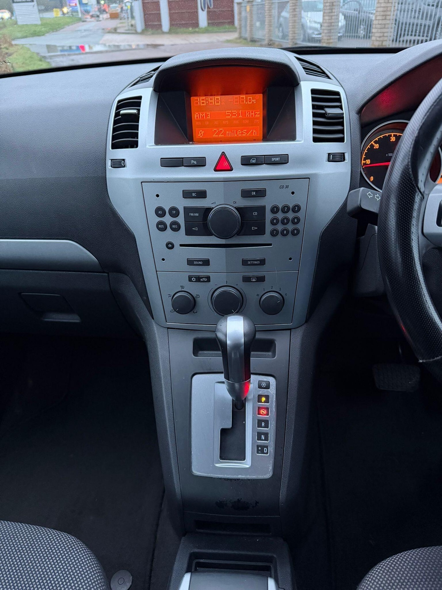 Used Vauxhall Zafira 2010 for sale - 77455804: Photo 11