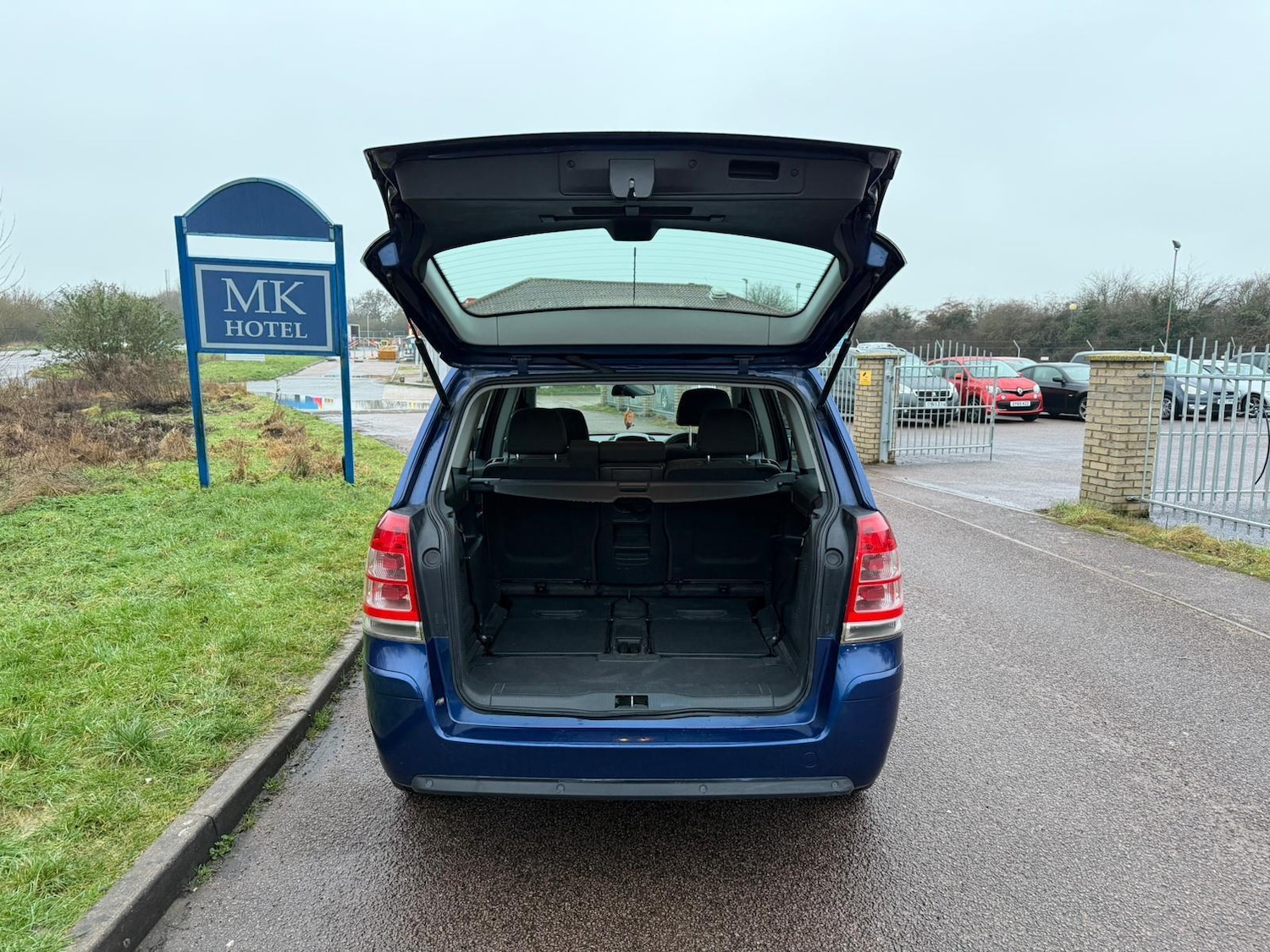 Used Vauxhall Zafira 2010 for sale - 77455804: Photo 16