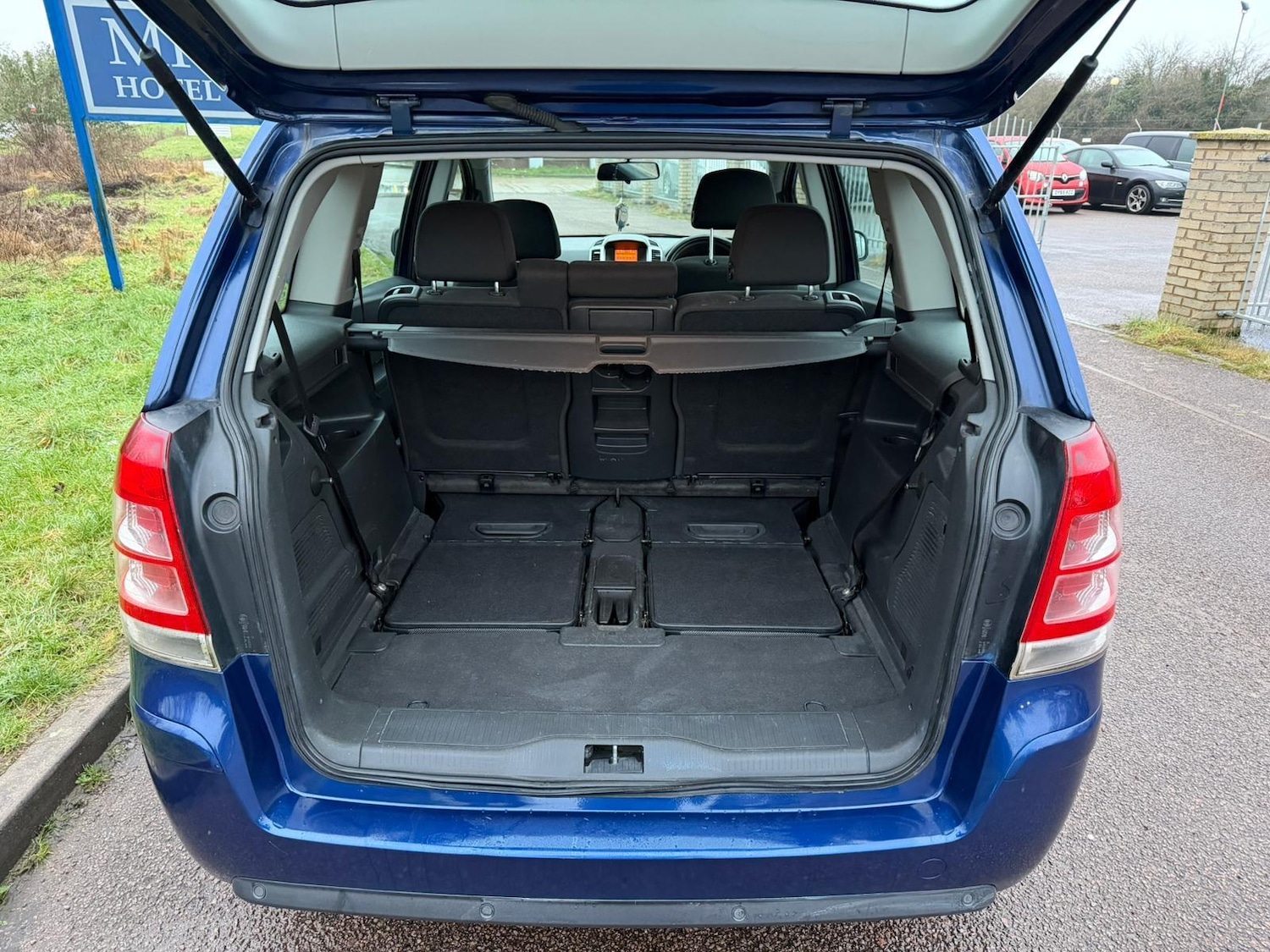 Used Vauxhall Zafira 2010 for sale - 77455804: Photo 17