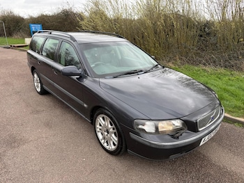 Used Volvo V70 2002 for sale - 77909128: Photo