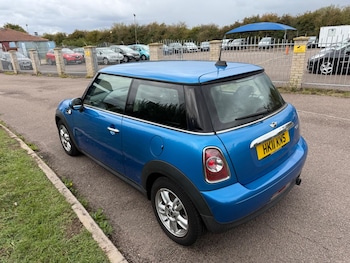 Used MINI Hatch 2011 for sale - 75809128: Photo