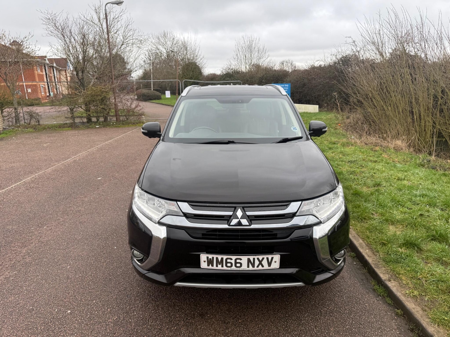 Used Mitsubishi Outlander 2016 for sale - 77484095: Photo 2