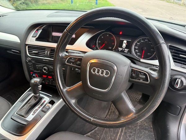Used Audi A4 2010 for sale - 76306602: Photo 11