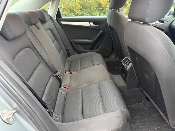 Used Audi A4 2010 for sale - 76306602: Photo 13