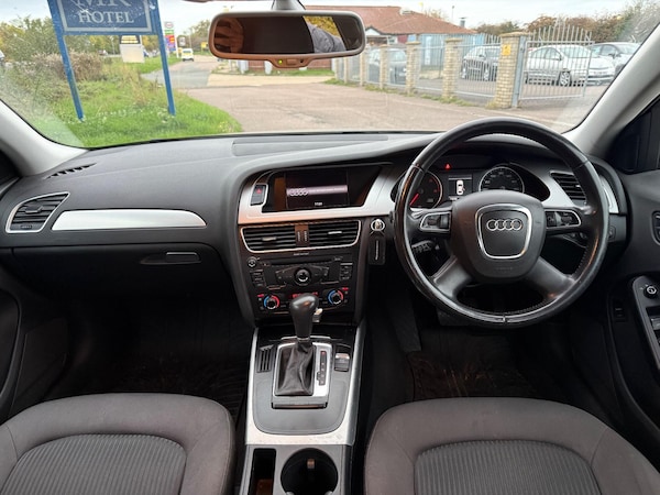 Used Audi A4 2010 for sale - 76306602: Photo 8