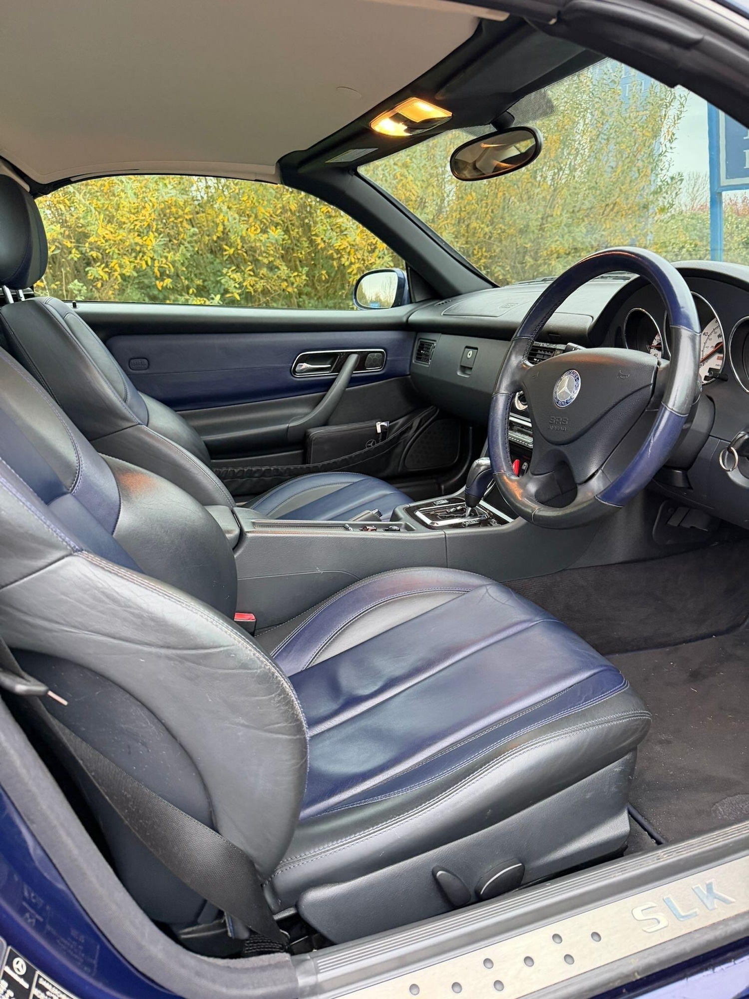 Used Mercedes-Benz SLK 2003 for sale - 76457638: Photo 17