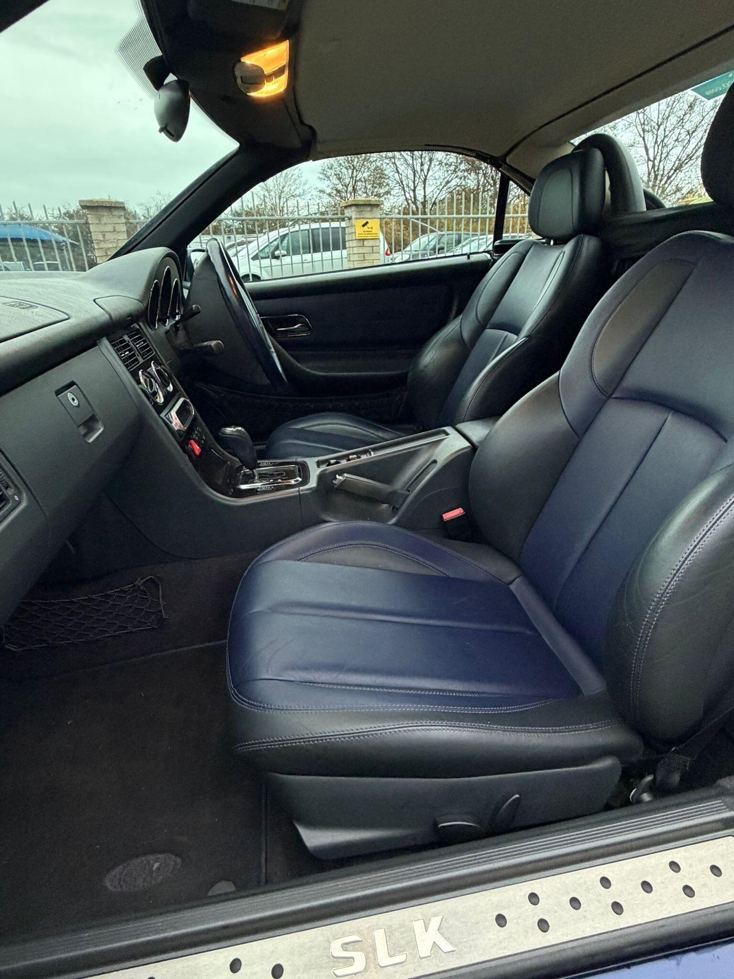 Used Mercedes-Benz SLK 2003 for sale - 76457638: Photo 20