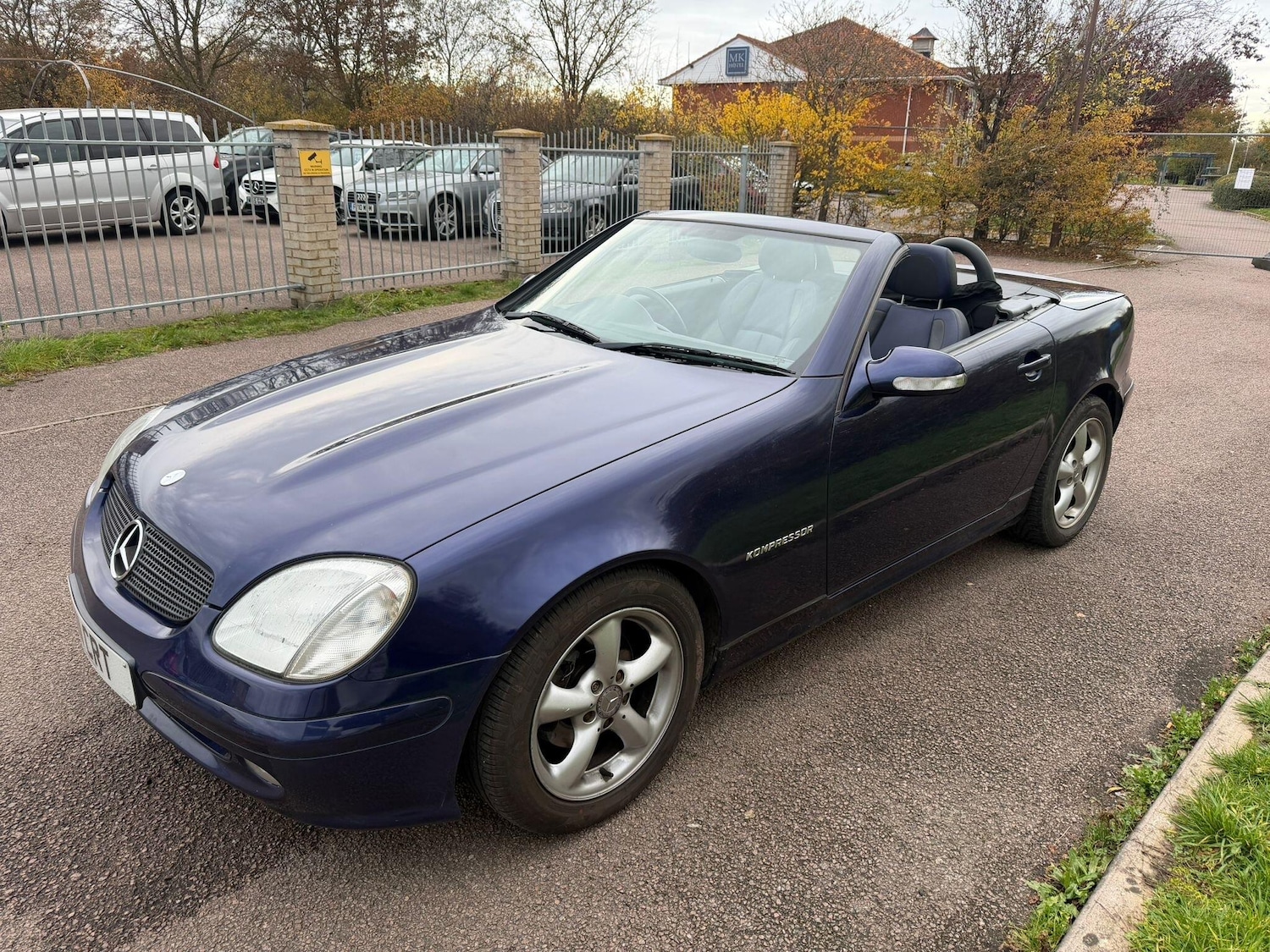 Used Mercedes-Benz SLK 2003 for sale - 76457638: Photo 3