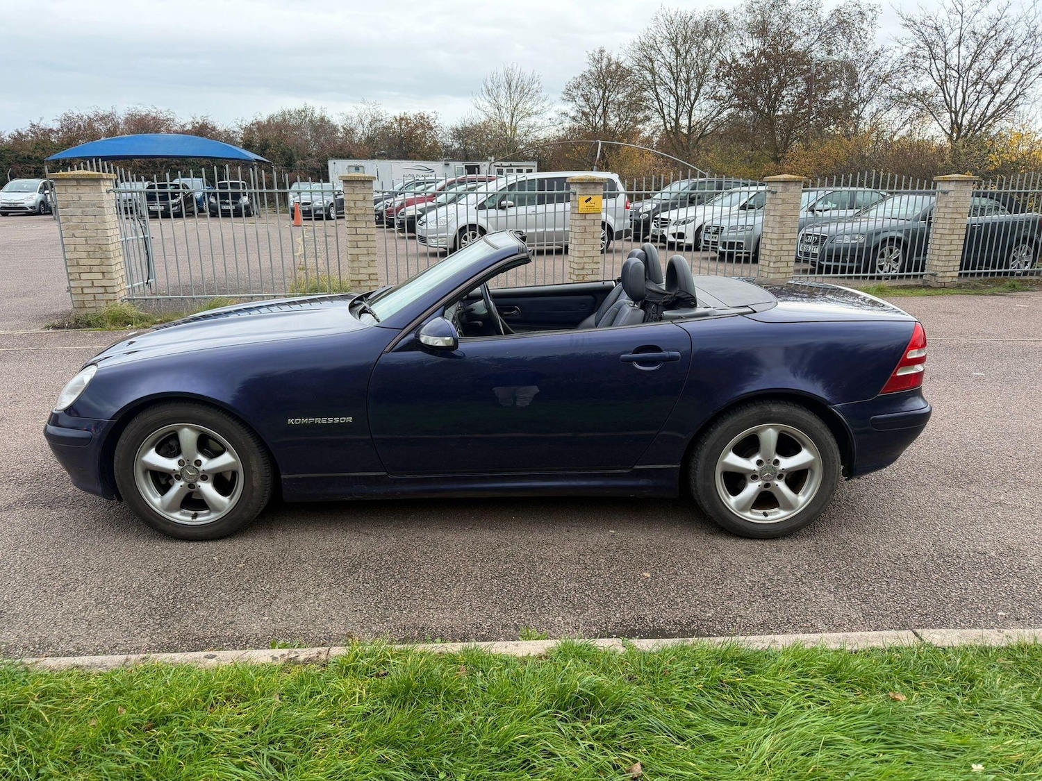 Used Mercedes-Benz SLK 2003 for sale - 76457638: Photo 6