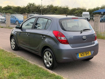 Used Hyundai i20 2011 for sale - 78704762: Photo