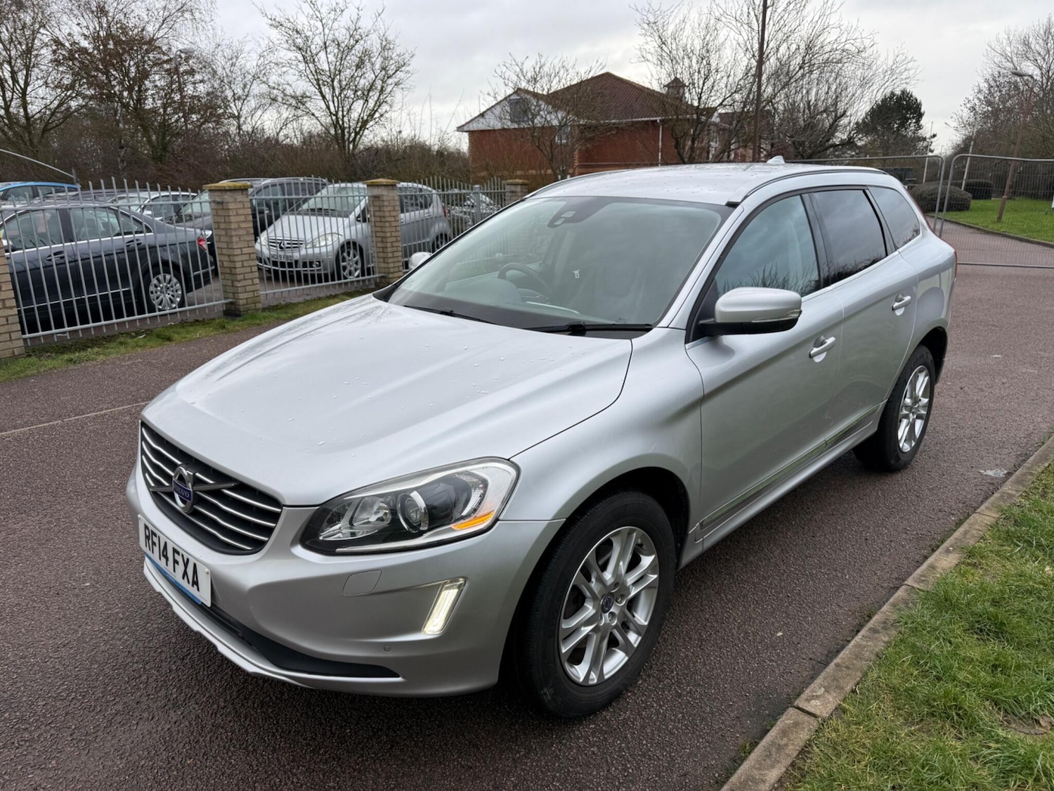 Used Volvo XC60 2014 for sale - 77478809: Photo 3