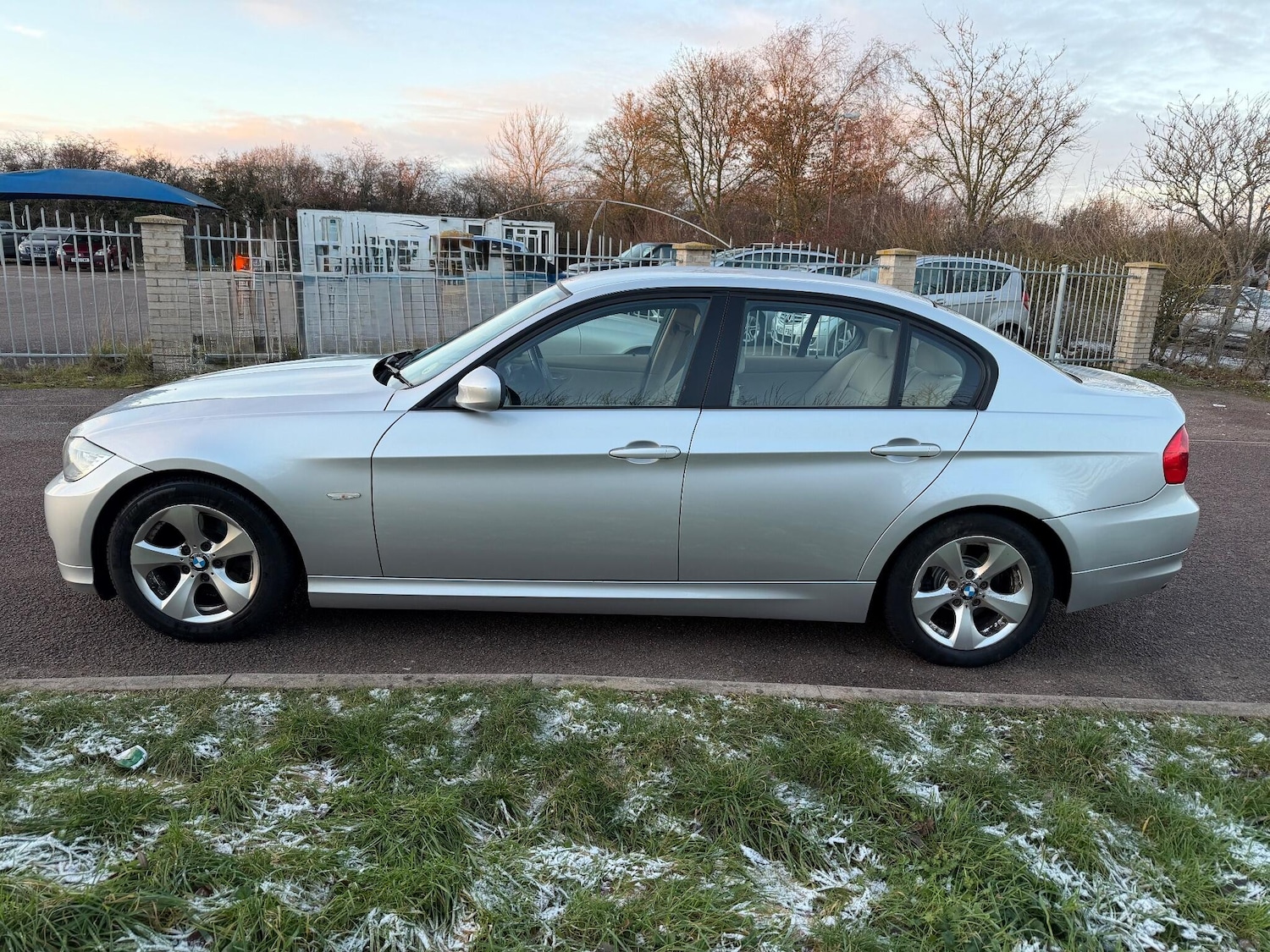 Used BMW 3 Series 2010 for sale - 77101829: Photo 5