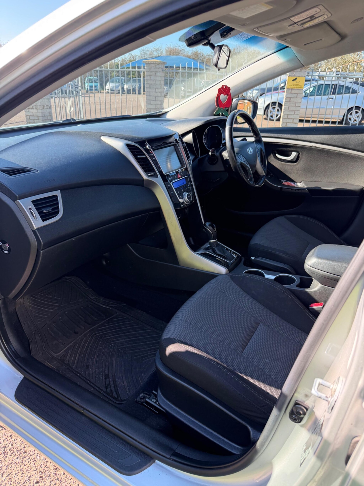 Used Hyundai i30 2013 for sale - 77940225: Photo 15