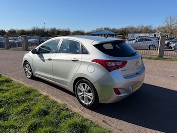 Used Hyundai i30 2013 for sale - 77940225: Photo