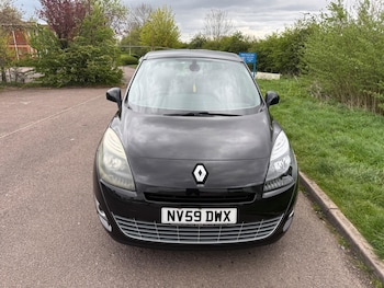 Used Renault Grand Scenic 2009 for sale - 78260882: Photo