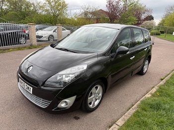 Used Renault Grand Scenic 2009 for sale - 78260882: Photo