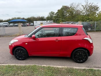 Used Suzuki Swift 2011 for sale - 79741154: Photo